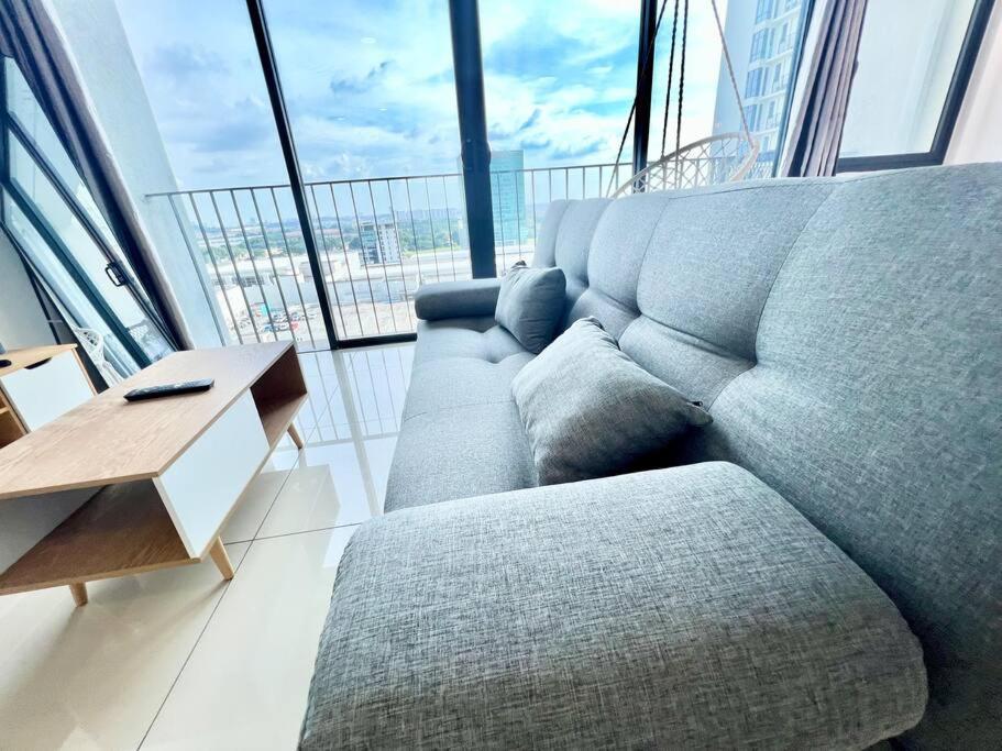 שאה אלאם F 1-5 Pax 3Bed Cozy Home Studio Trefoil Setia Alam Wifi & Tv מראה חיצוני תמונה